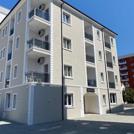 Helena Hotel Shëngjin Zewnętrze zdjęcie
