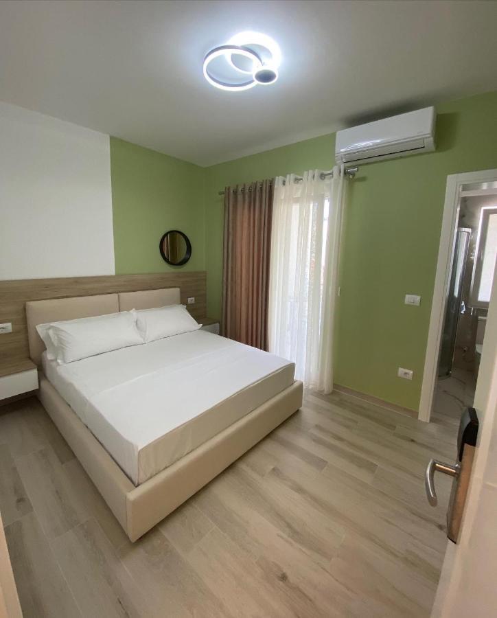 Helena Hotel Shëngjin Zewnętrze zdjęcie